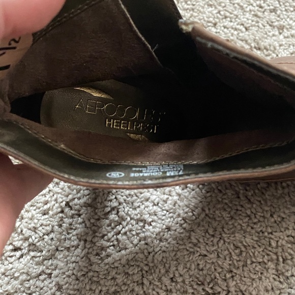 Aerosoles Heelrest, Women's Comfort Boot With 3" Heel (Mushroom Color). - Picture 6 of 7